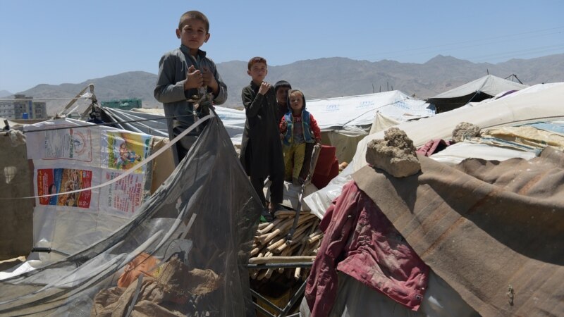 اوچا: روان کال افغانستان کې تر ۱۳۲ زرو زیات کسان بې‌ځایه شوي