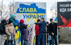 Во всех городах Латвии с начала вторжения России в Украину не прекращаются антивоенные и антироссийские протесты