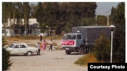 Humanitarian aid arrives in Batken in 1999, courtesy of Feliks Kulov's new party.