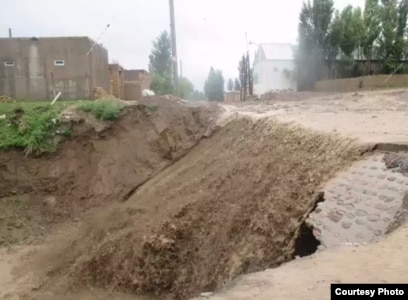 Мен жігітімді белдікпен ұрғанды жақсы көремін