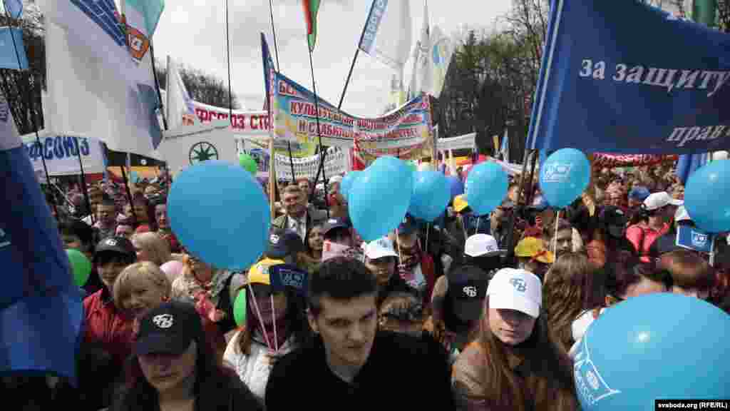 Многие жители Беларуси также вышли на митинги. Минск, 1 мая 2013 года.