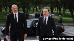Azerbaijani President Ilham Aliyev (left) and Georgian Prime Minister Irakli Gharibashvili (file photo)