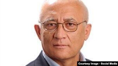 Күйеуі мен әйелімен топтық секс