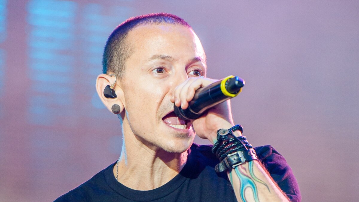 Солист рок-группы Linkin Park Честер Беннингтон покончил с собой