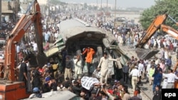 کارشناسان امور خط آهن پاکستان دلیل تصادم‎های متعدد در این کشور را کهنه بودن سیستم خط آهن می‎دانند.