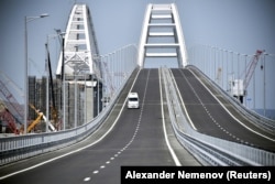 Керченський міст, урочисто відкритий Путіним 15 травня 2018 року