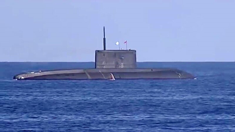 По пути в Севастополь российская подлодка училась обстреливать субмарины