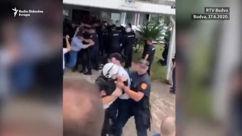 Црногорската полиција ги уапси сменетите општински функционери во Будва