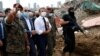 Emmanuel Macron în Beirut, imediat după explozia devastatoare din 4 august.