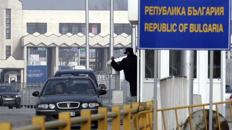 Бугарија дозволи влез со ПЦР тест не постар од 72 часа