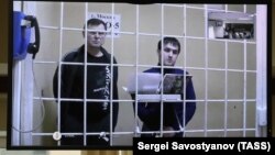 Обвиняемые по "кокаиновому делу" Владимир Калмыков (слева) и Иштимир Худжамов (Архивное фото)