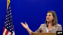 Victoria Nuland Moskvada mətbuat konfransında