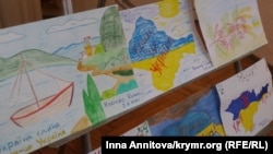 Рисунки детей на открытом уроке ко Дню украинского сопротивления