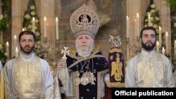 Armenia - Catholicos Garegin II presides over a Christmas Mass at the Echmiadzin cathedral of the Armenian Apostolic Church, 6Jan2015.