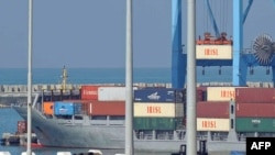 اسرائیل تصاویری منتشر کرده است که نشان می‌دهد کانتینرهای کشتی توقیف شده فرانکوپ آرم کشتیرانی جمهوری اسلامی را بر روی خود دارد.
