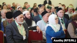Участники курултая Татарского общественного центра, Казань, 8 апреля 2017 года