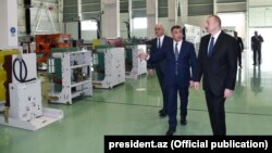 İ.Əliyev zavodun açılışında