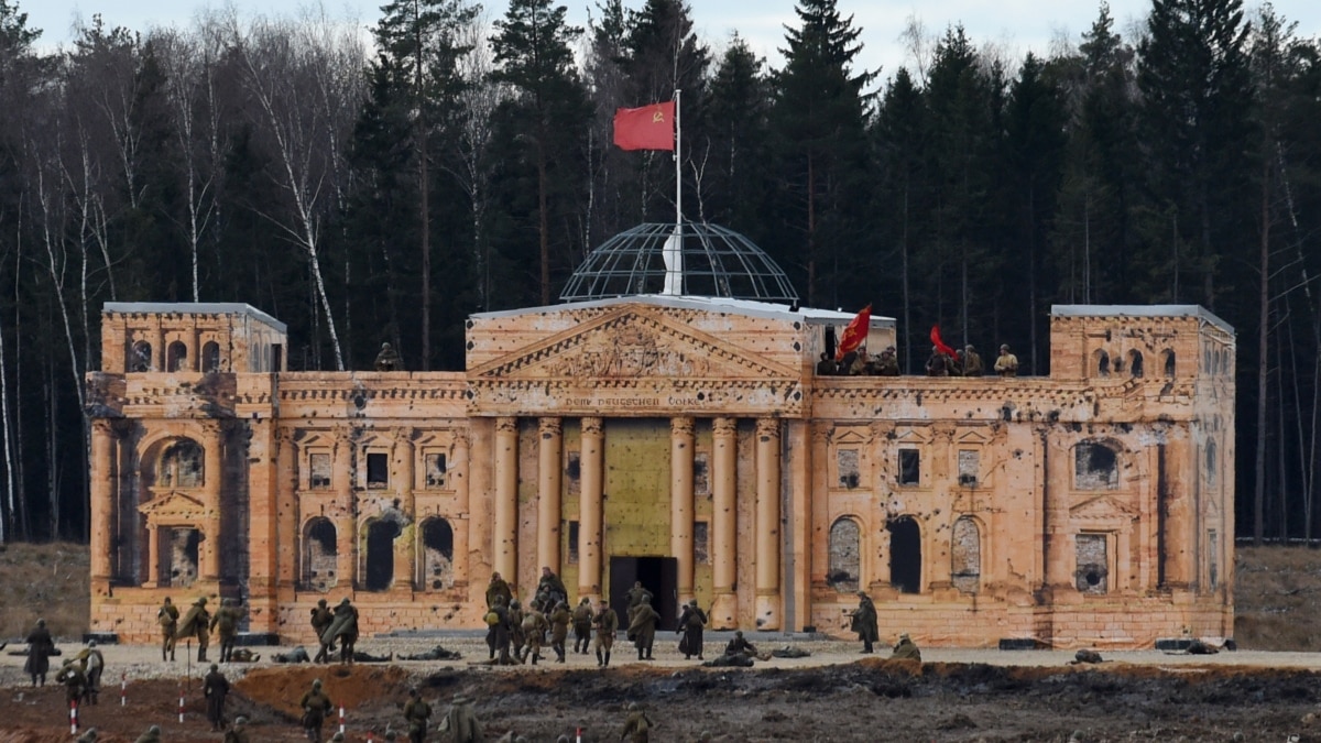 Потешный штурм потешного Рейхстага