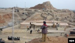 Pakistan, gadymy ýaşaýyş merkezi, 30-njy ýanwar 2014-nji ýyl