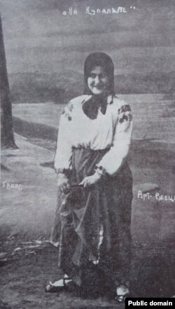 Лідзія Ржэцкая ў ролі Ганначкі («На Купальле» Міхася Чарота, 1922)