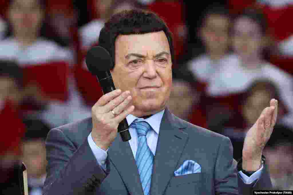 Iosif Kobzon at one of his last performances, on Red Square in Moscow, May 24, 2017.