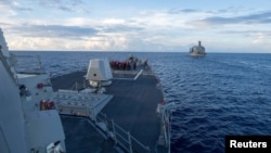 Distrugătorul american USS Dewey în Marea Chinei de Sud în mai 2017