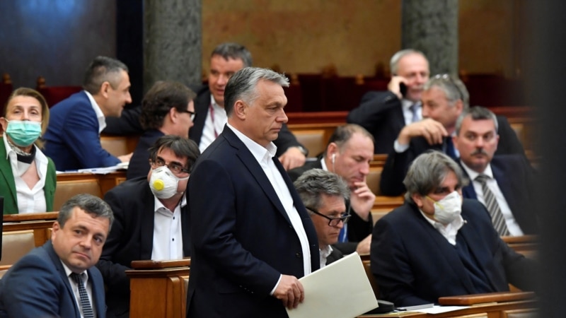 Izglasan zakon koji dozvoljava Orbanu vladavinu ukazima