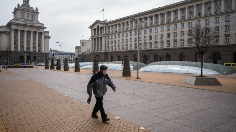 Болгарія: членів парламенту перевірять на коронавірус після зараження колеги