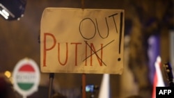 Thousands protested the rising influence of Russia in Hungary on May 1.