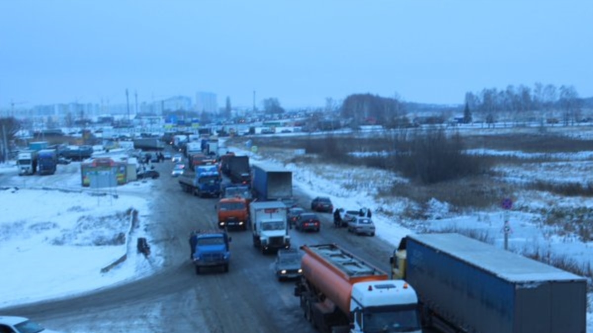 В Ульяновске со здания пивзавода Efes сорвали флаг Турции