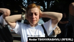 Акция протеста журналистов перед резиденцией М.Саакашвили. Тбилиси, 14 июля