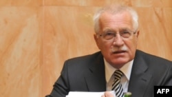 Vaclav Klaus na sednici Ustavnog suda Češke