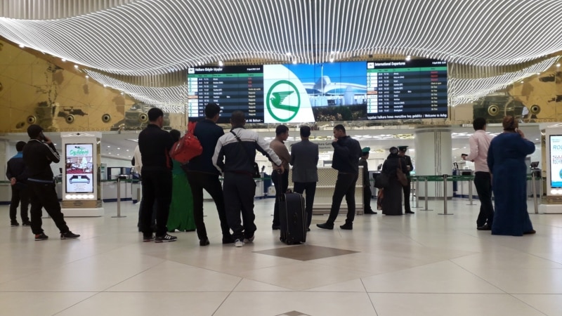 Türkmenistanyň prezidenti Migrasiýa gullugynyň işinde “täzeçil usullaryň” ulanylmalydygyny aýdýar