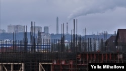 Cota impozitelor pentru imobile variază în R. Moldova și sunt stabilite de autoritățile locale. La Chișinău, această cotă este 0,1% din valoarea cadastrală a imobilului.