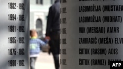 Spomenik ubijenoj djeci tokom opsade Sarajevu. (Arhiv)