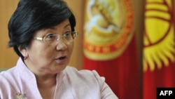 New Kyrgyz President Roza Otunbaeva needs to navigate the "trough of disillusionment" better than her predecessor if she wants to continue in office.