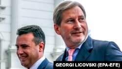 Kryeministri i Maqedonisë, Zoran Zaev dhe Komisioneri për Zgjerim, Johannes Hahn. 