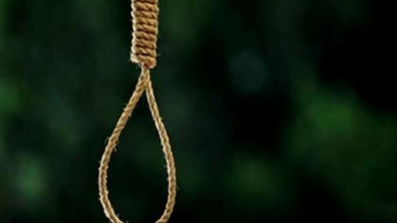 «Я уезжаю далеко, далеко…» В Кулябе школьница совершила самоубийство 