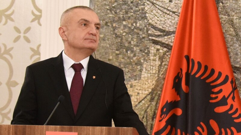 За импичмент на албанскиот претседател Мета ќе се расправа в четврток 