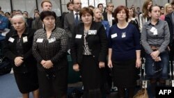 Родственники погибших в результате теракта в Беслане переед началом слушаний в Европейском суде по правам человека