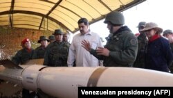 Nicolas Maduro na vojnoj vježbi u nedjelju 10. februara 2019.