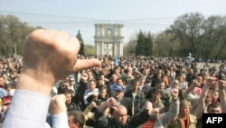Молдовадагы нааразычылык иш-чаралардын катышуучуларынын дээрлик басымдуу бөлүгү жаштар