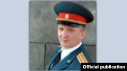 Ярослав Рощупкин сказал, что убитый был "рядовым солдатом"