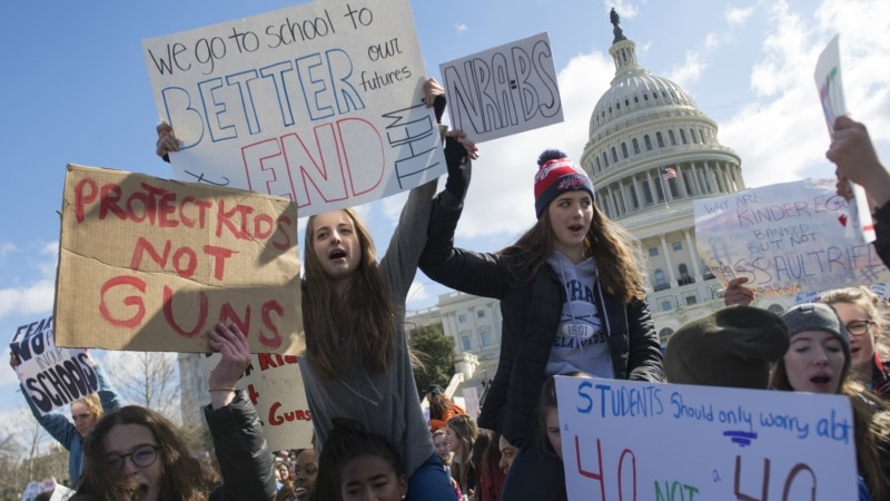 Bela kuća pozdravila protest mladih protiv oružja