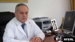 1 saylı Klinik Xəstəxanada baş həkimin müavini Adil Salahov