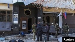 Последствия падения ракеты или ее части в оккупированном Донецке, 14 марта 2022 года