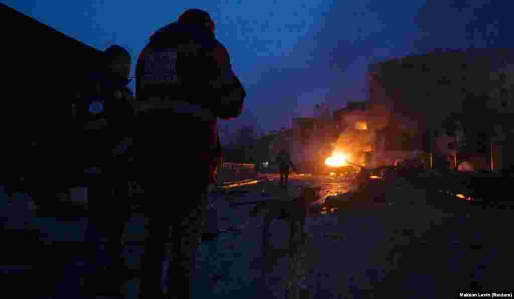 Пошкоджені внаслідок російського обстрілу будинки в селищі Бородянка, Київська область, 2 березня 2022 року