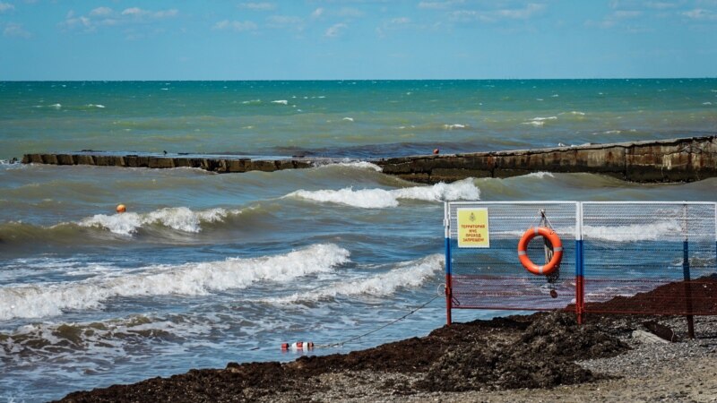 В Крыму подростка унесло в море – спасатели 