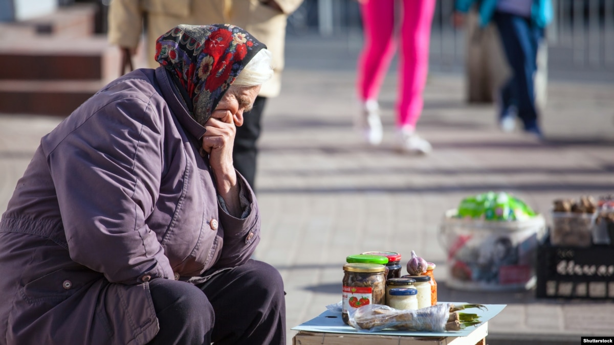 OneFifth Of Russians Live In Poverty, 36 Percent In 'Risk Zone,' Study