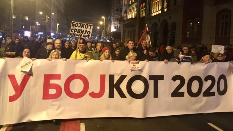 U Beogradu protest 'Putevima Vesićevih ruševina'